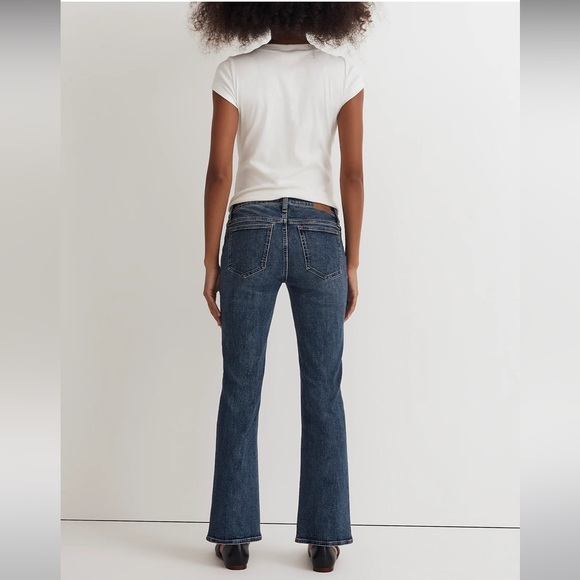 NWOT Madewell The Maternity Side-Panel Kick Out Crop Jeans in Arlen Wash - 25 - Picture 3 of 9